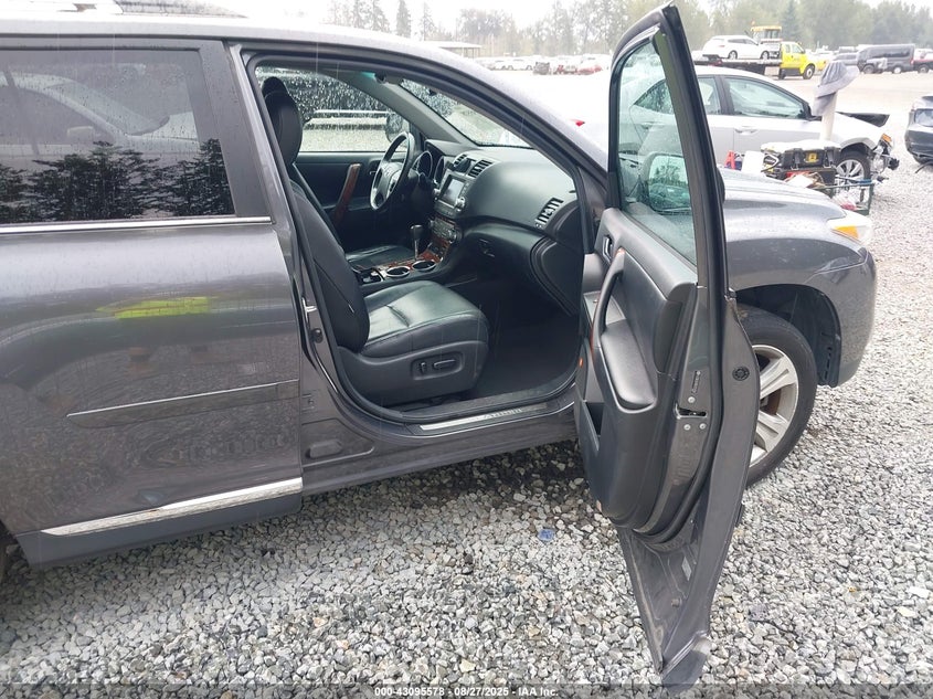 5TDDK3EH9BS078398 2011 TOYOTA HIGHLANDER photo no. 5