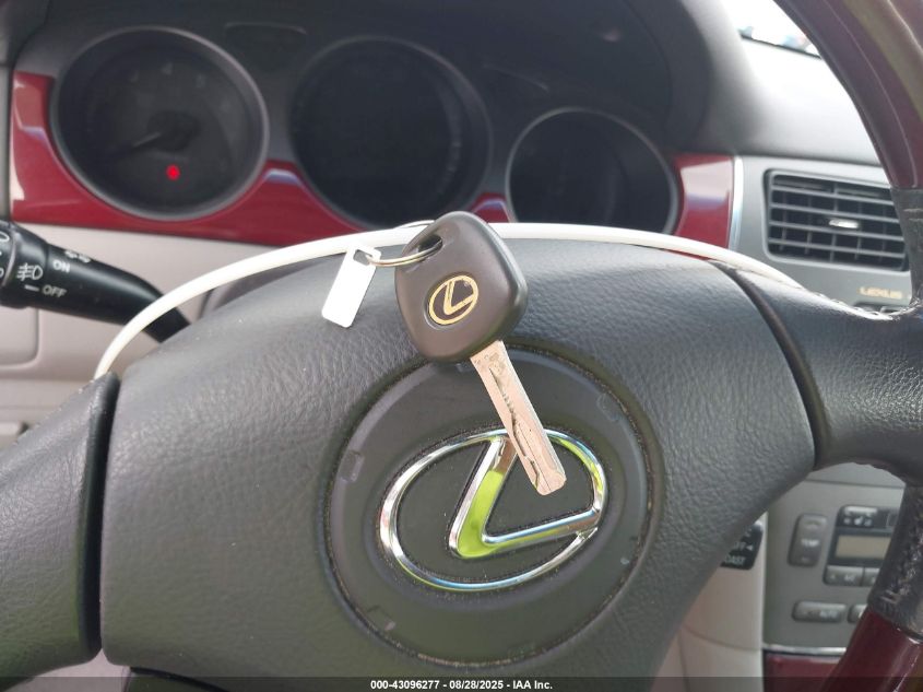 2004 Lexus Es 330 VIN: JTHBA30G240010599 Lot: 43096277