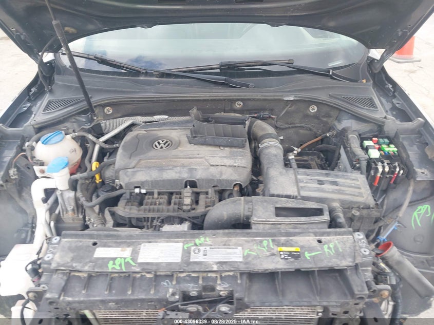 2017 VOLKSWAGEN PASSAT 1.8T R-LINE 1VWDT7A33HC080332