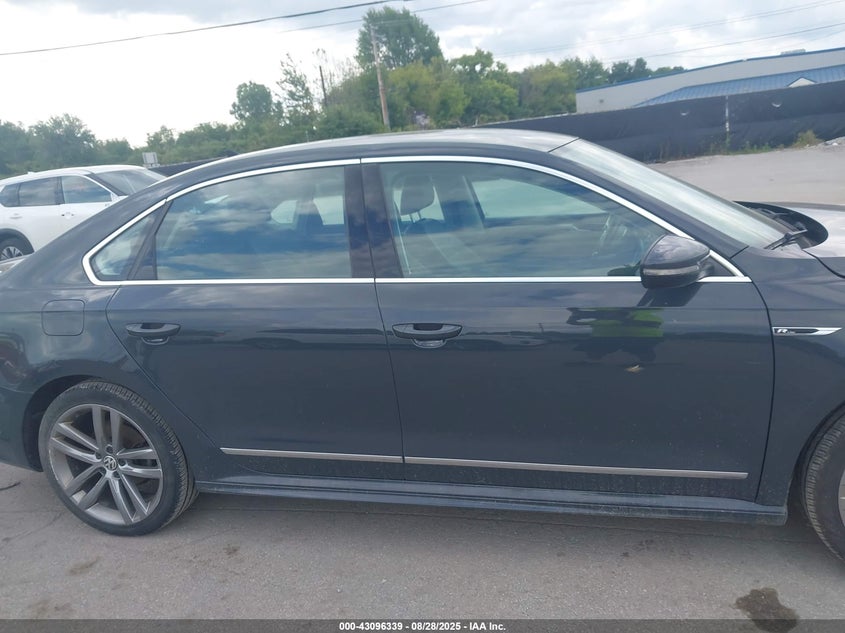 2017 VOLKSWAGEN PASSAT 1.8T R-LINE 1VWDT7A33HC080332