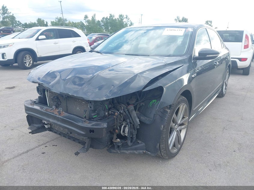 2017 VOLKSWAGEN PASSAT 1.8T R-LINE 1VWDT7A33HC080332