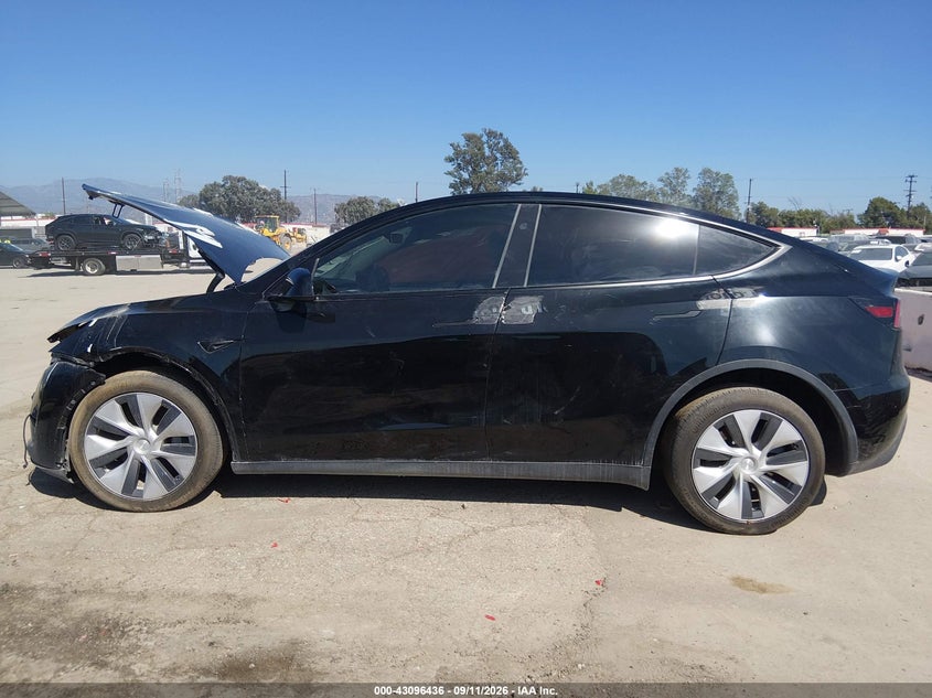 TESLA MODEL Y - zdjęcie 14