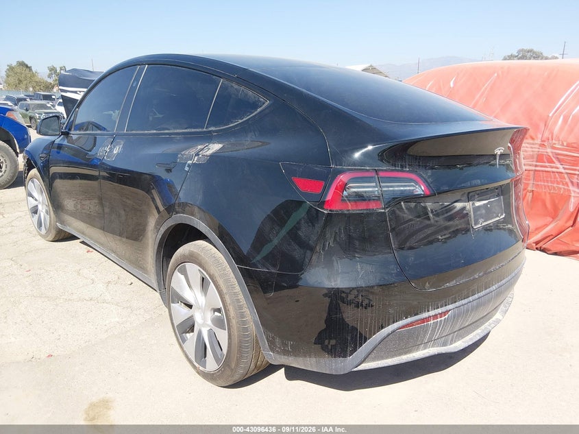 TESLA MODEL Y - zdjęcie 3