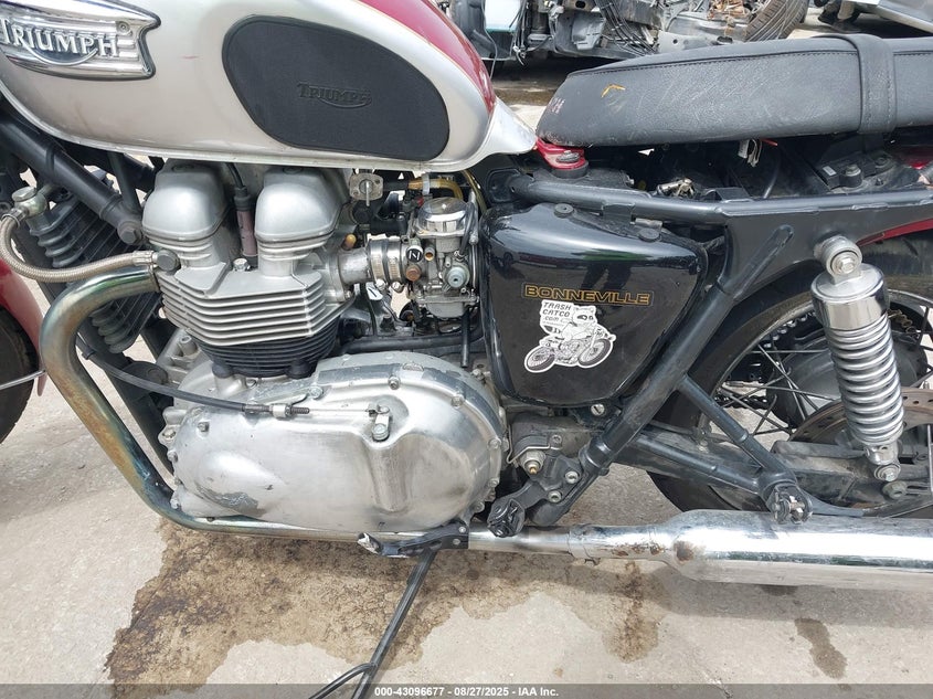 2002 TRIUMPH MOTORCYCLE BONNEVILLE - SMT900HN82J139847
