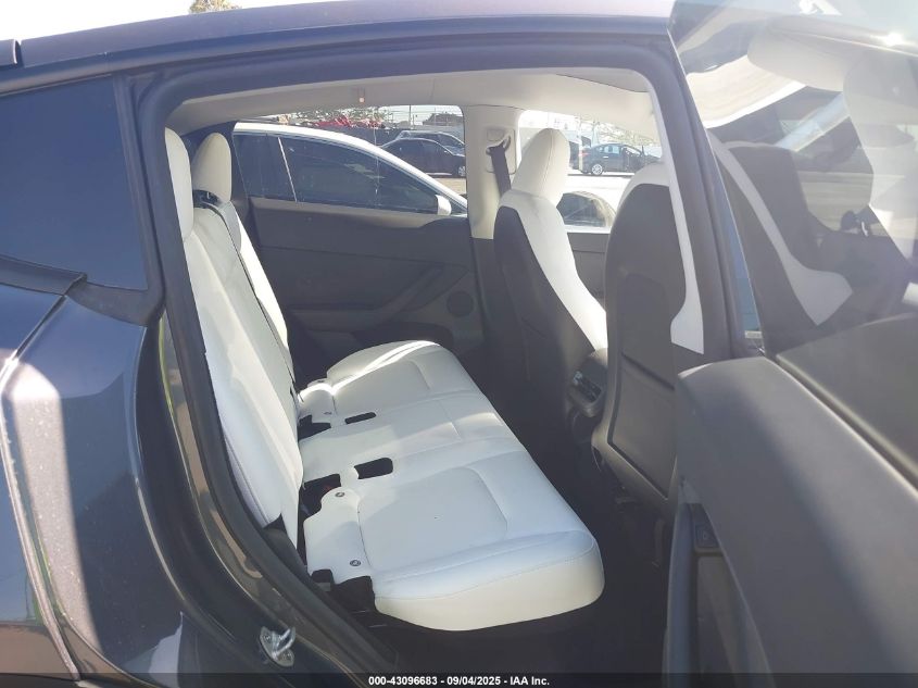 2023 Tesla Model Y Awd/Long Range Dual Motor All-Wheel Drive VIN: 7SAYGDEE5PF877835 Lot: 43096683