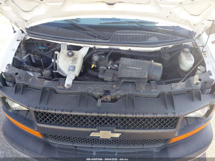 2009 Chevrolet Express Cutaway Work Van VIN: 1GBHG31K691143272 Lot: 43097066