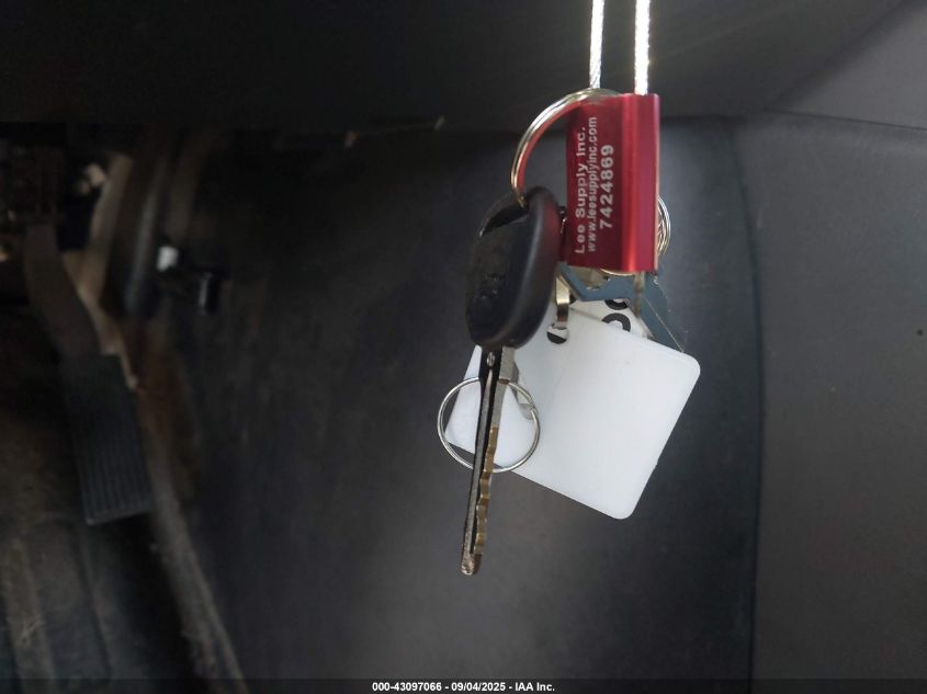 2009 Chevrolet Express Cutaway Work Van VIN: 1GBHG31K691143272 Lot: 43097066