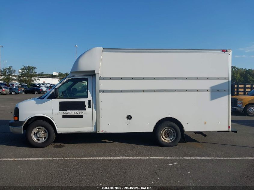 2009 Chevrolet Express Cutaway Work Van VIN: 1GBHG31K691143272 Lot: 43097066