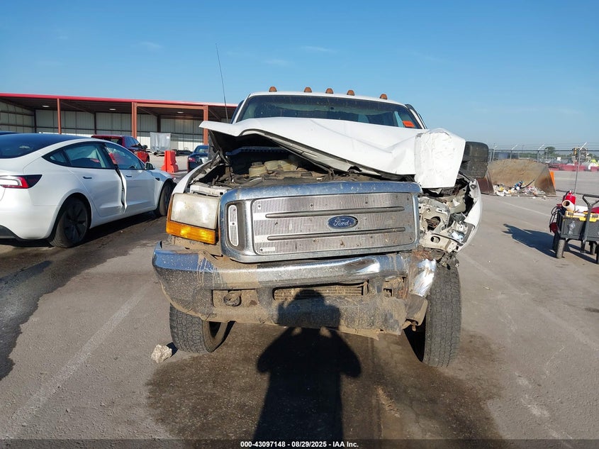1999 Ford F-250 Lariat/Xl/Xlt VIN: 1FTNX21F8XEA74702 Lot: 43097148