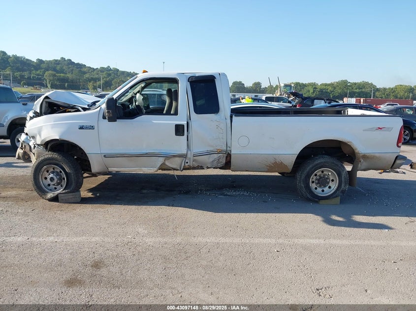 1999 Ford F-250 Lariat/Xl/Xlt VIN: 1FTNX21F8XEA74702 Lot: 43097148