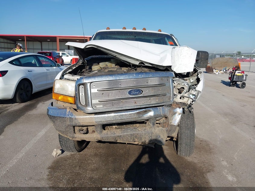 1999 Ford F-250 Lariat/Xl/Xlt VIN: 1FTNX21F8XEA74702 Lot: 43097148