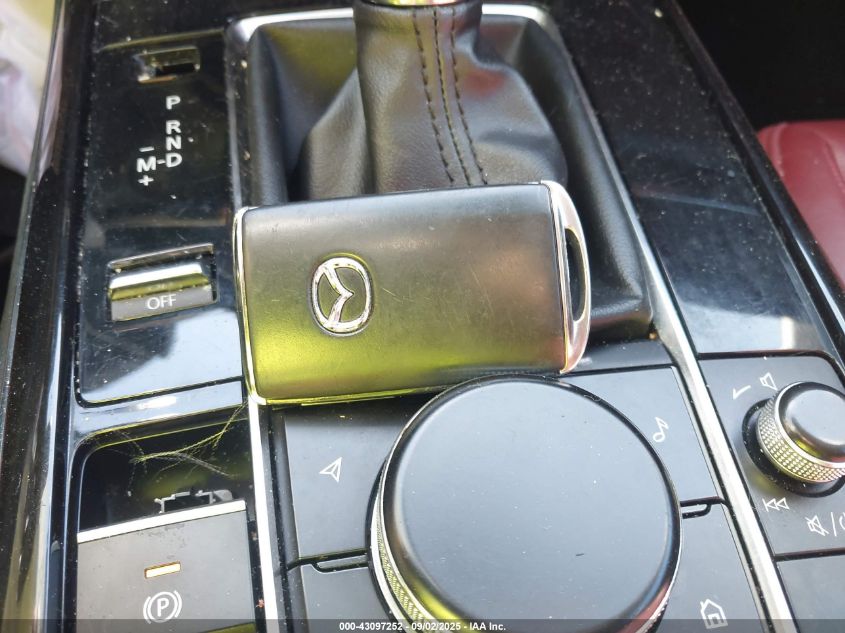 2022 Mazda Cx-30 Carbon Edition VIN: 3MVDMBCL1NM445762 Lot: 43097252