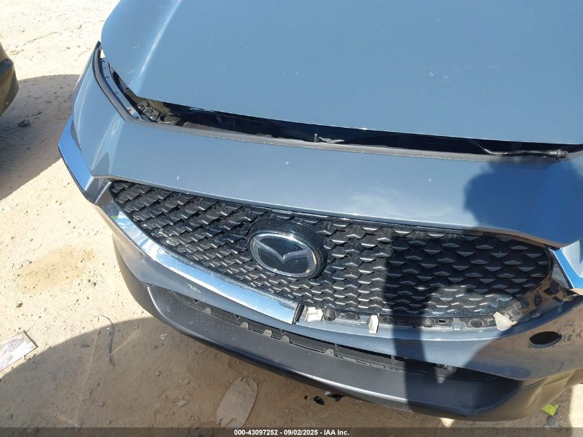 2022 Mazda Cx-30 Carbon Edition VIN: 3MVDMBCL1NM445762 Lot: 43097252