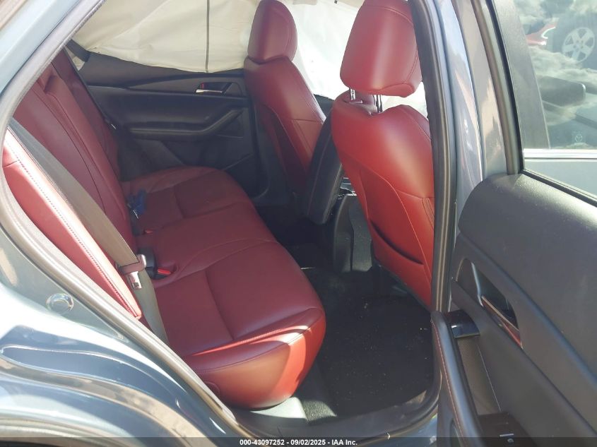 2022 Mazda Cx-30 Carbon Edition VIN: 3MVDMBCL1NM445762 Lot: 43097252