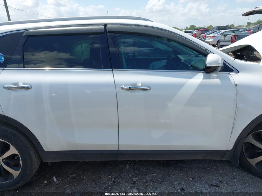 2017 Kia Sorento 2.0T Ex VIN: 5XYPH4A19HG218322 Lot: 43097534