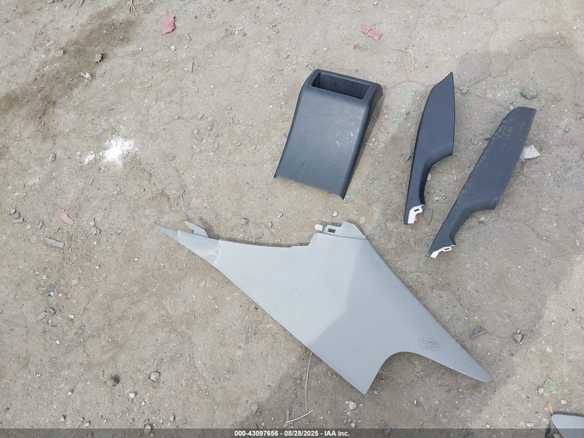 2017 TOYOTA CAMRY SE - 4T1BF1FK3HU777813