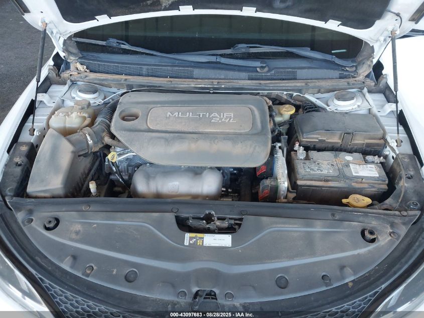 2015 Chrysler 200 S VIN: 1C3CCCBB4FN698181 Lot: 43097683