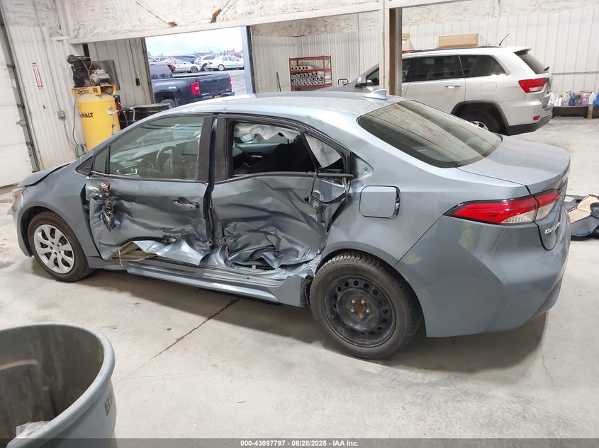 2021 TOYOTA COROLLA LE - 5YFEPMAE8MP215673