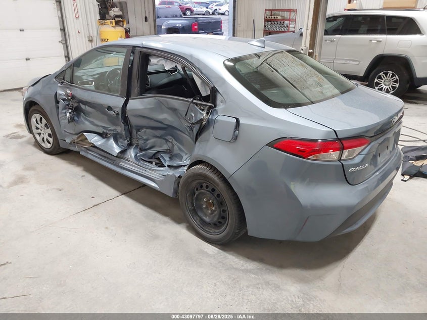 2021 TOYOTA COROLLA LE - 5YFEPMAE8MP215673