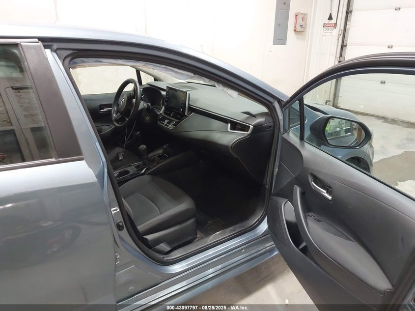 2021 TOYOTA COROLLA LE - 5YFEPMAE8MP215673