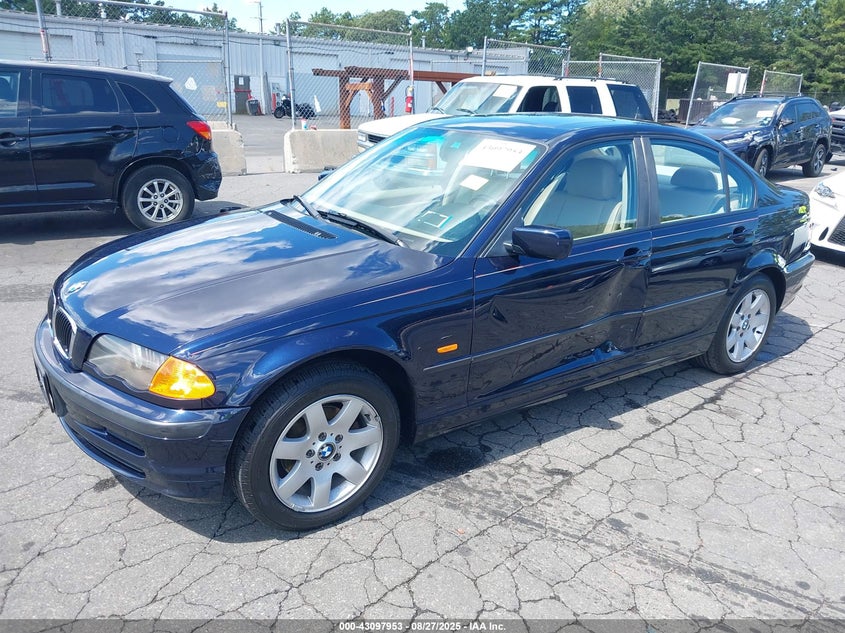 2000 BMW 323I