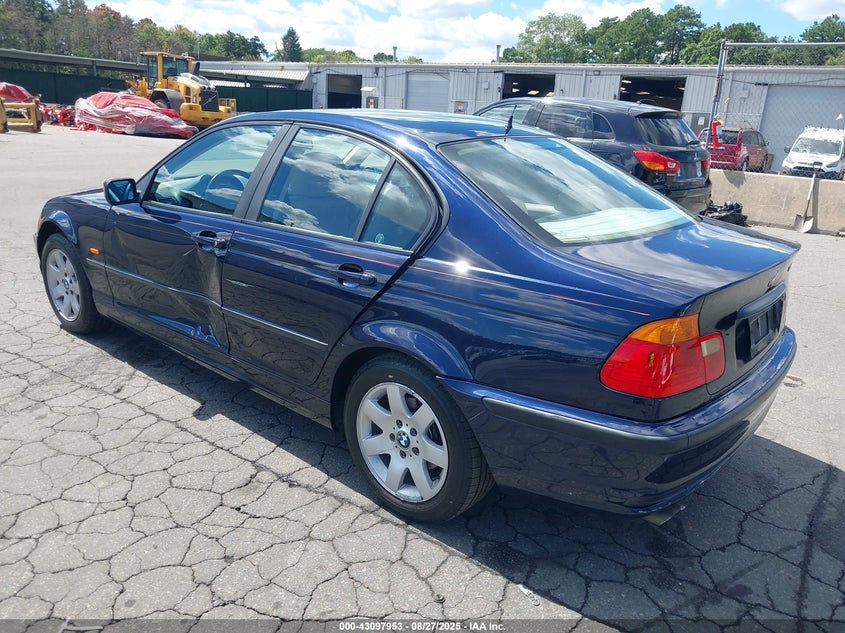 2000 BMW 323I