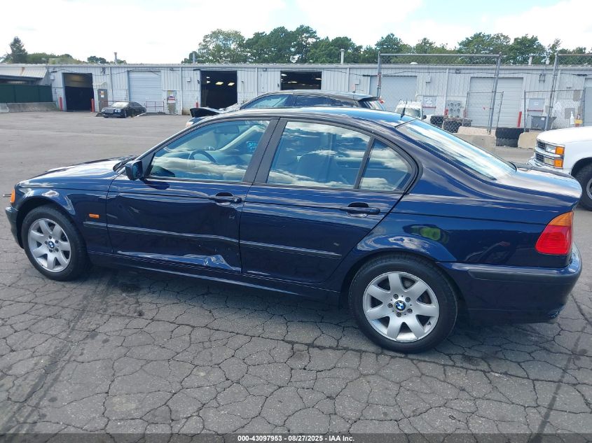 2000 BMW 323I VIN: WBAAM3339YKC67122 Lot: 43097953