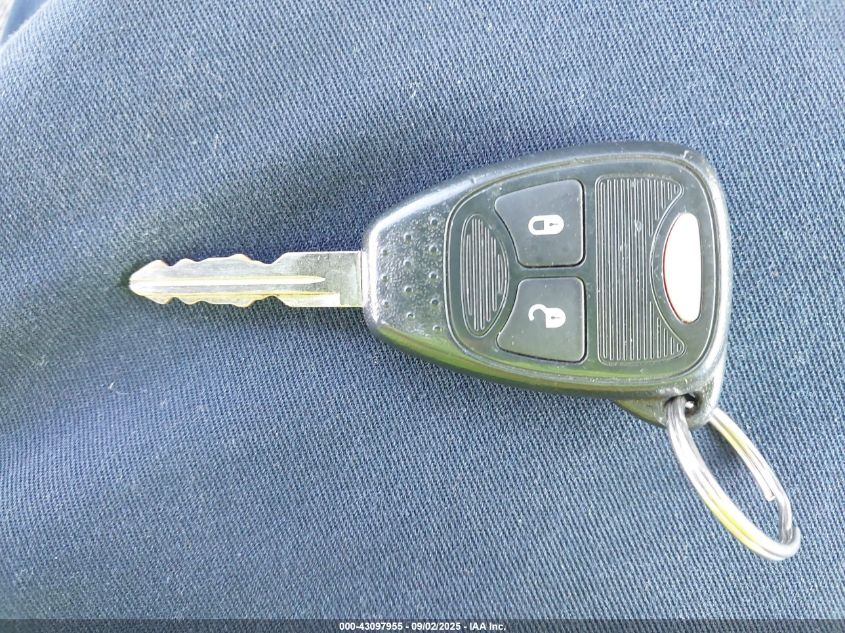 2006 Chrysler Town & Country VIN: 1A4GP45R96B747547 Lot: 43097955