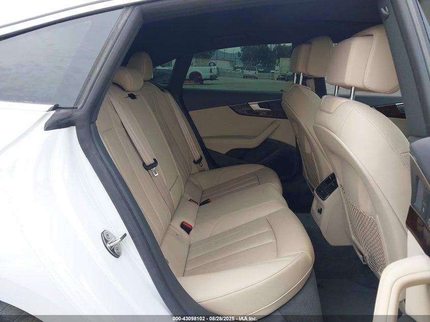 2019 AUDI A5 auction photo 8