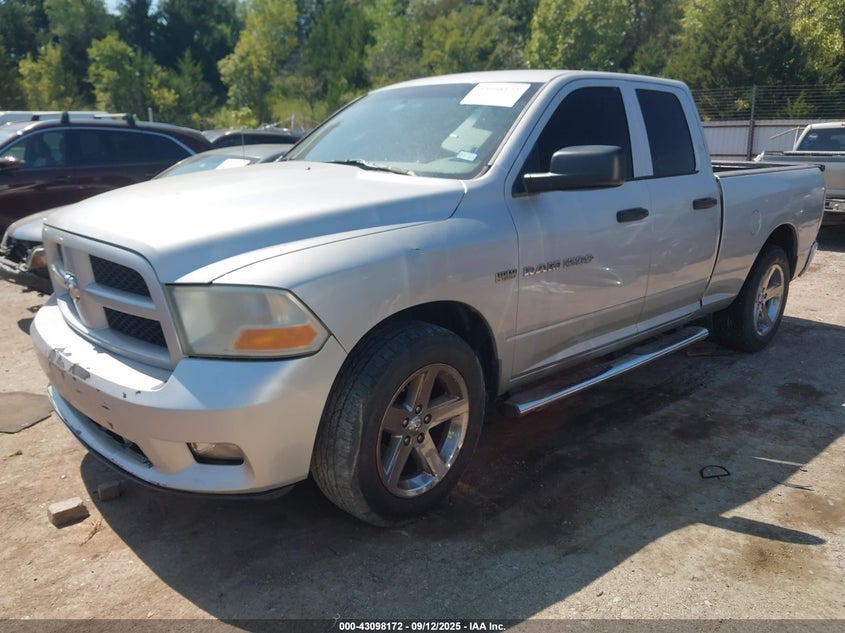 Vin: 1c6rd6ft8cs157162, lot: 43592441, ram 1500 st 20122