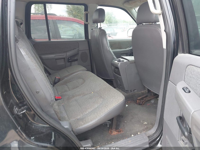 1FMZU72E15UA74911 2005 FORD EXPLORER photo no. 8