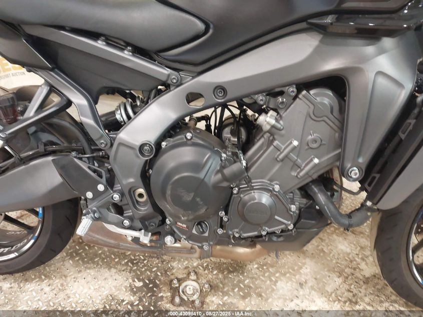 2025 Yamaha Mt09 VIN: JYARN94E8SA002171 Lot: 43098410