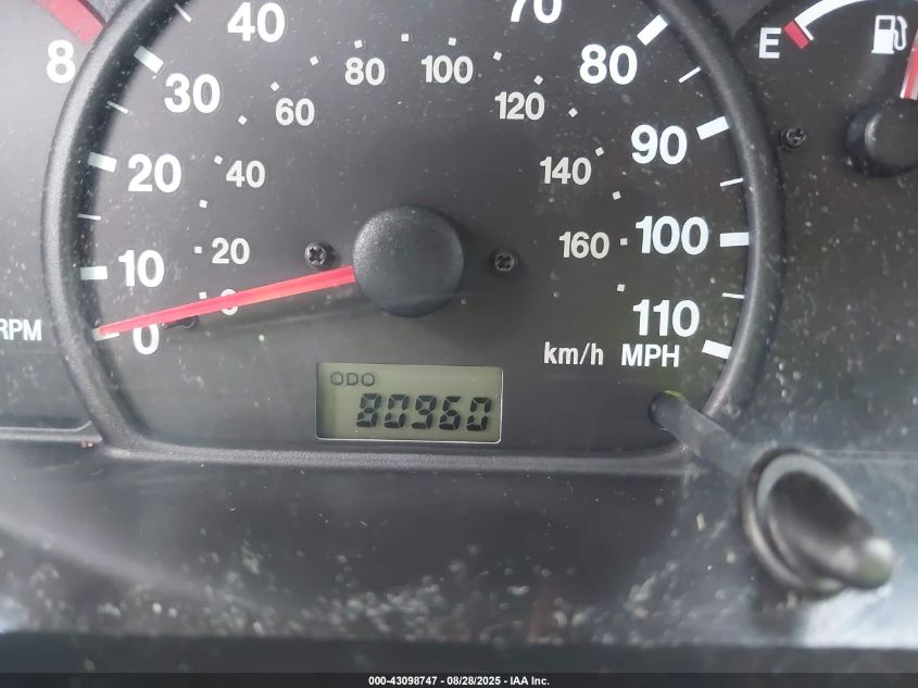 2002 Chevrolet Tracker Hard Top Base VIN: 2CNBJ13C126936877 Lot: 43098747