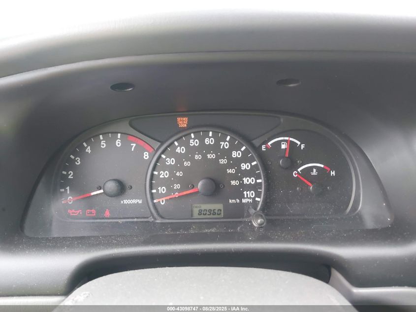 2002 Chevrolet Tracker Hard Top Base VIN: 2CNBJ13C126936877 Lot: 43098747