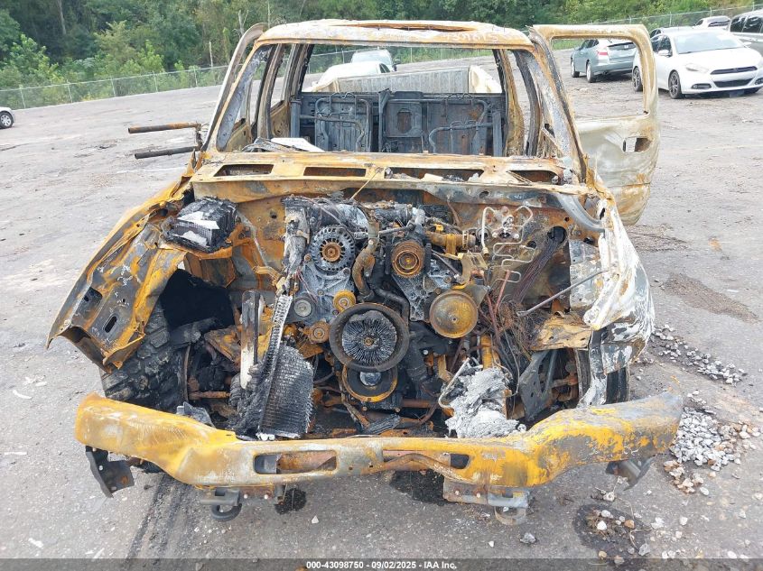 2006 GMC Sierra 3500 Slt VIN: 1GTJK33266F100252 Lot: 43098750