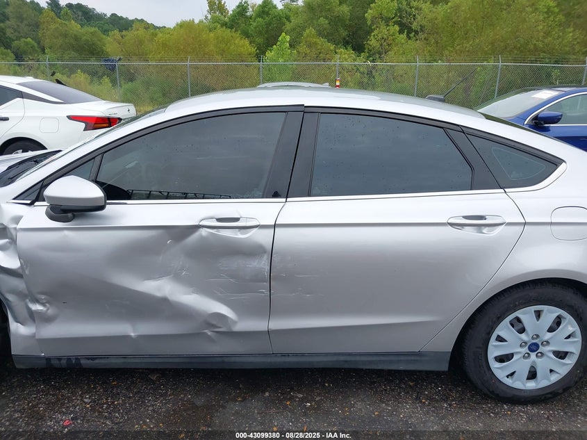 2014 Ford Fusion S VIN: 3FA6P0G74ER365691 Lot: 43099380