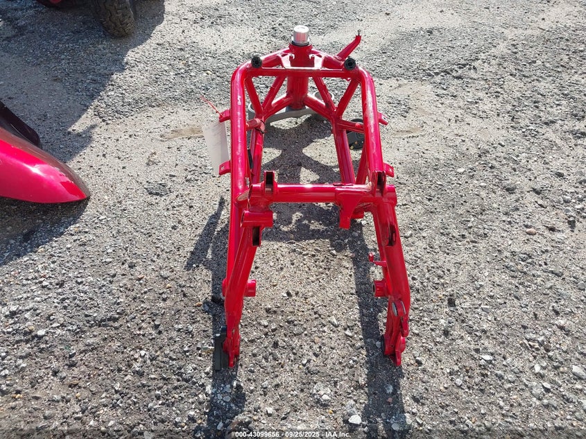 2010 Ducati 1198 Base / S VIN: ZDM1XBLW7AB026634 Lot: 43099656