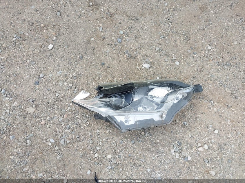 2016 TOYOTA COROLLA LE - 2T1BURHE4GC592956