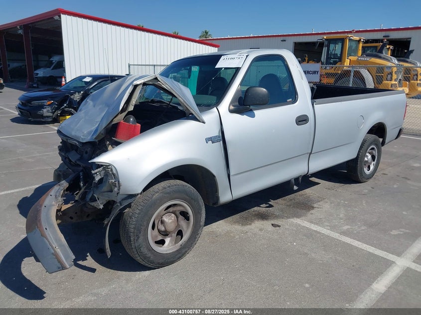 1FTZF17261NB12759 2001 FORD F-150 photo no. 2