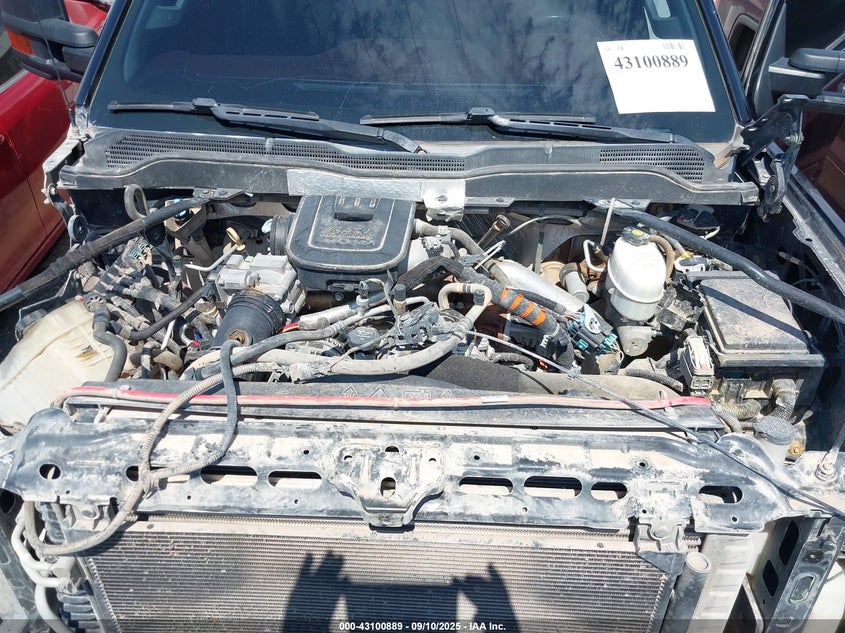 2015 Chevrolet Silverado 3500Hd Chassis Wt VIN: 1GB3KYC81FF560773 Lot: 43100889