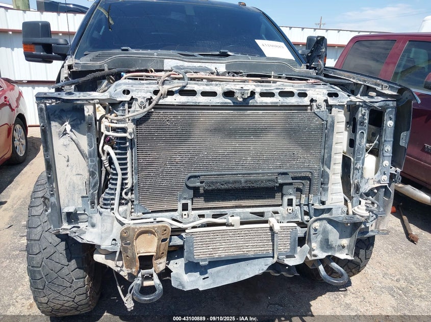 2015 Chevrolet Silverado 3500Hd Chassis Wt VIN: 1GB3KYC81FF560773 Lot: 43100889