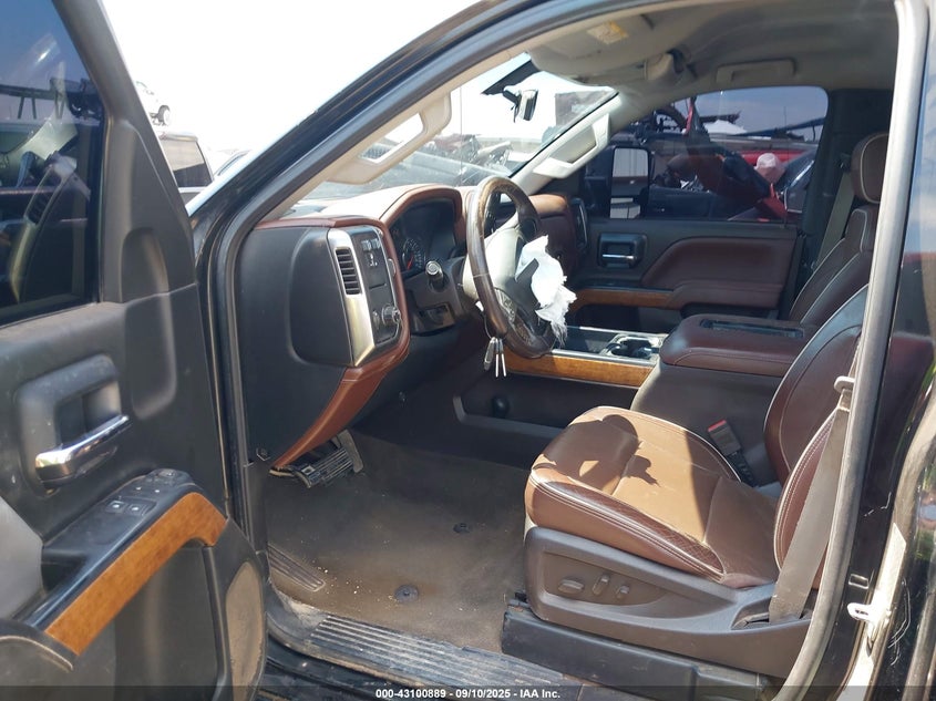 2015 Chevrolet Silverado 3500Hd Chassis Wt VIN: 1GB3KYC81FF560773 Lot: 43100889