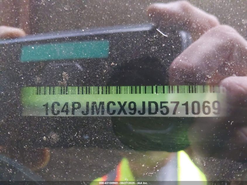 2018 Jeep Cherokee Latitude 4X4 VIN: 1C4PJMCX9JD571069 Lot: 43100969