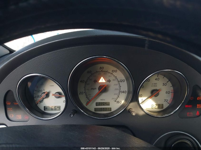 2000 Mercedes-Benz Slk 230 Kompressor VIN: WDBKK47F7YF151123 Lot: 43101143