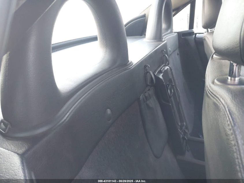 2000 Mercedes-Benz Slk 230 Kompressor VIN: WDBKK47F7YF151123 Lot: 43101143