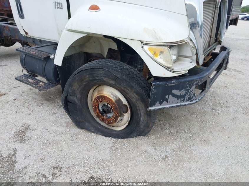 2003 International 7000 7300 VIN: 1HTWAAAN63J062558 Lot: 43101914