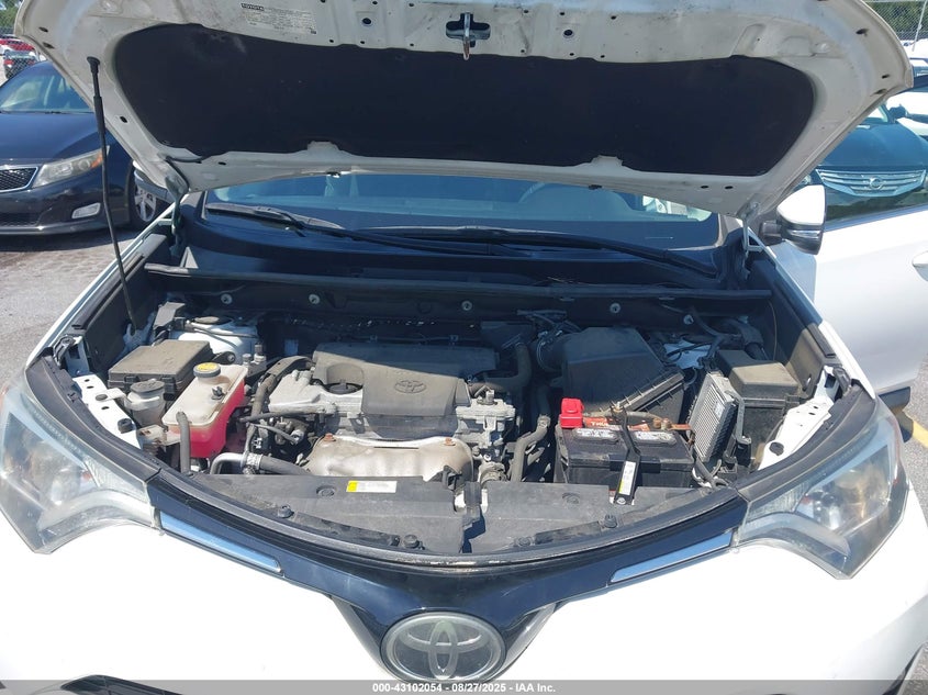 2018 TOYOTA RAV4 XLE - 2T3RFREV2JW829292