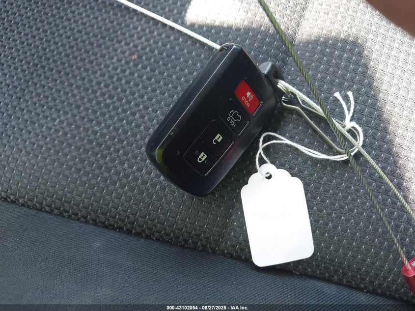 2018 TOYOTA RAV4 XLE - 2T3RFREV2JW829292