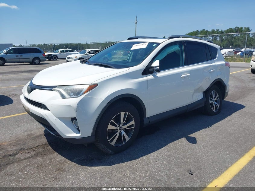 2018 TOYOTA RAV4 XLE - 2T3RFREV2JW829292