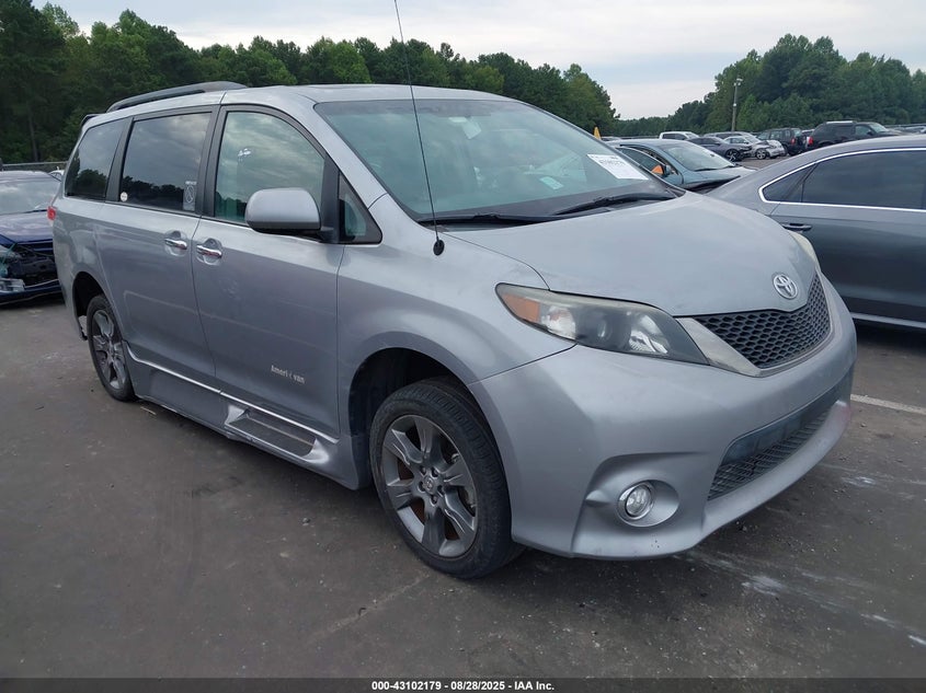 2014 TOYOTA SIENNA SE 8 PASSENGER - 5TDXK3DC6ES421515